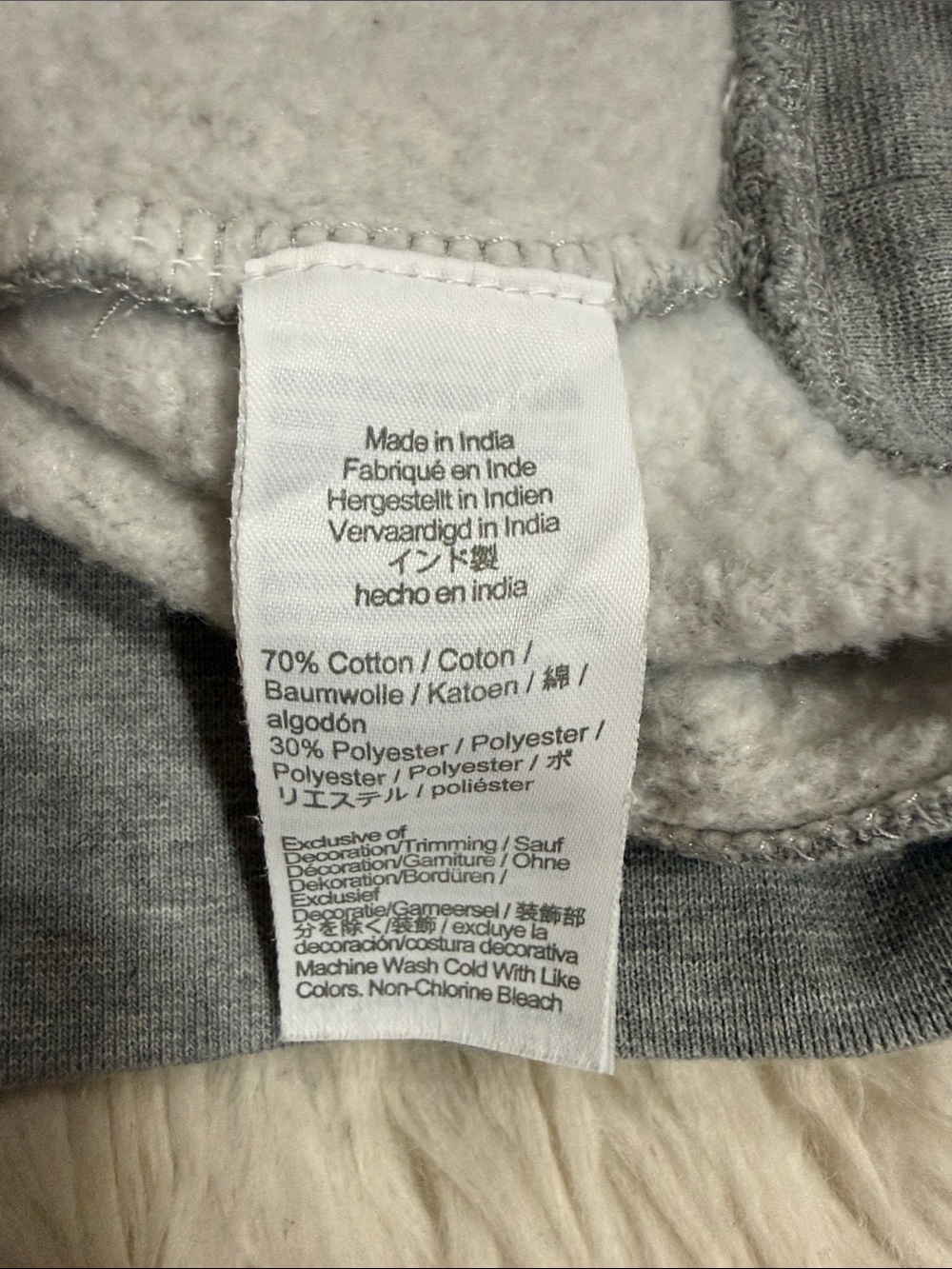 J.Crew Women’s Gray New York graphic sweatshirt Size medium - Picture 6 of 7